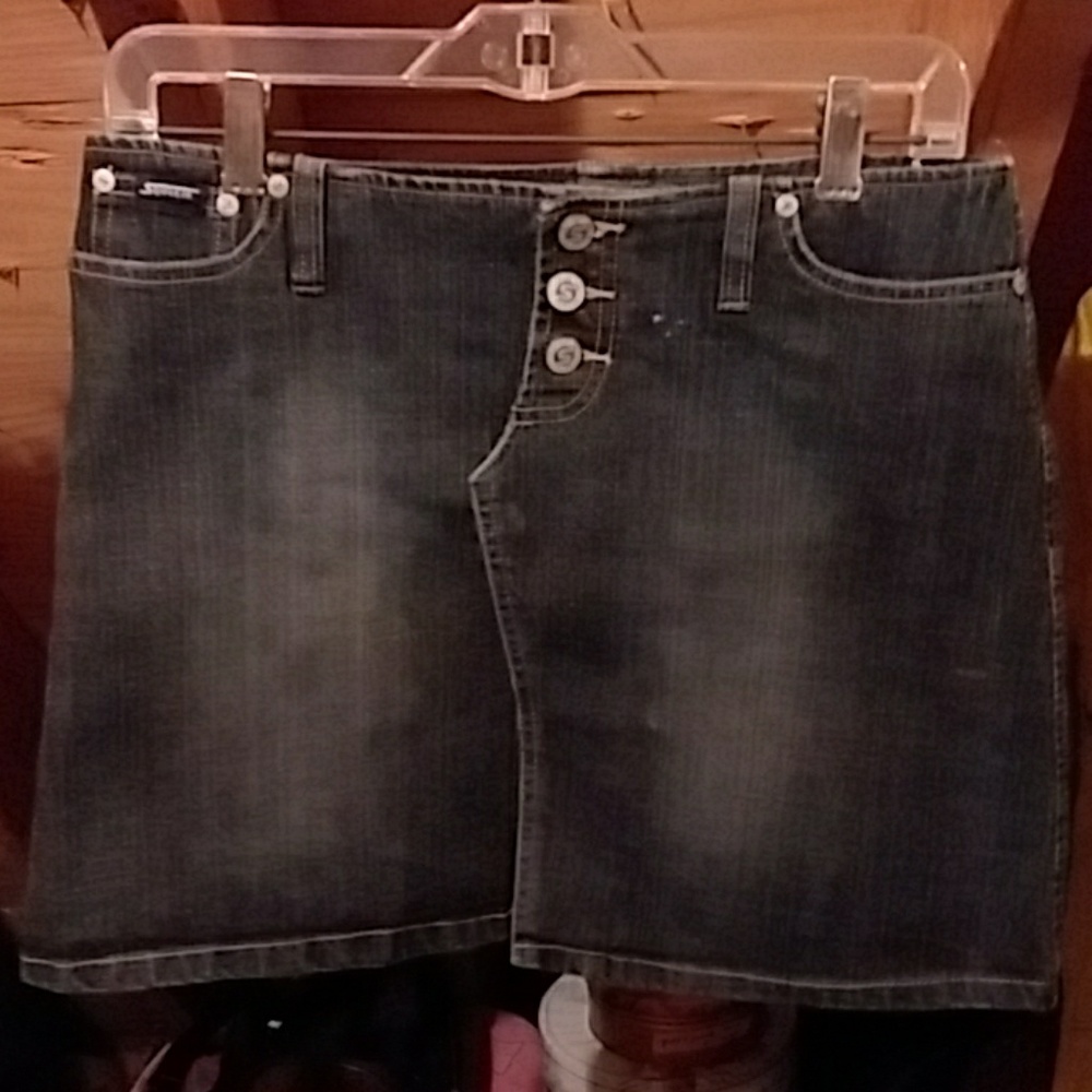 Denim skirt